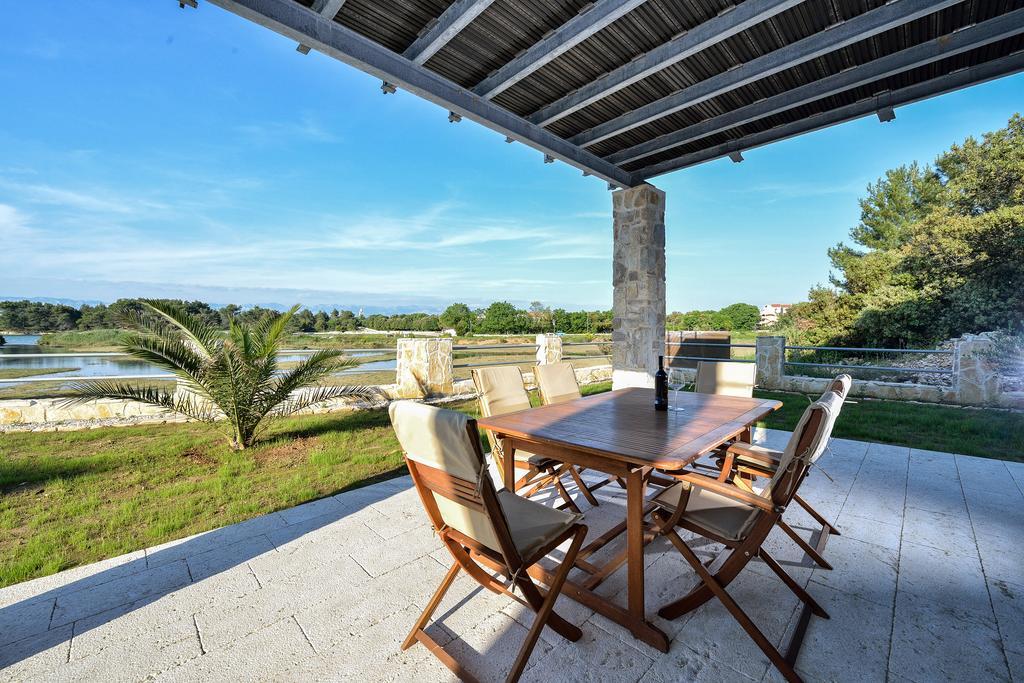 Amazing Villa Ele Zaton  Bagian luar foto