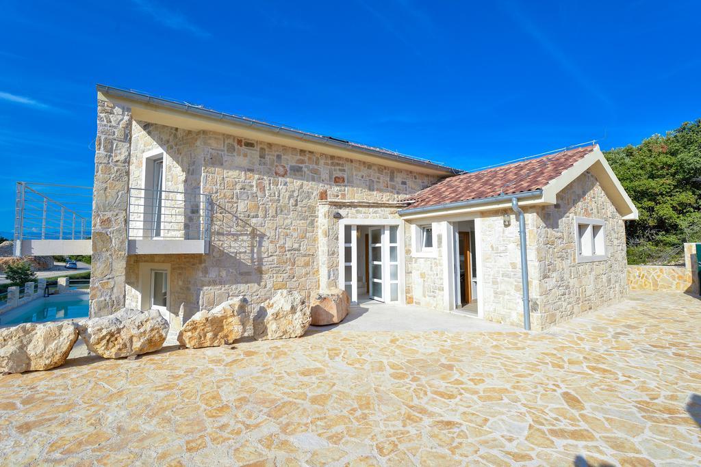Amazing Villa Ele Zaton  Bagian luar foto